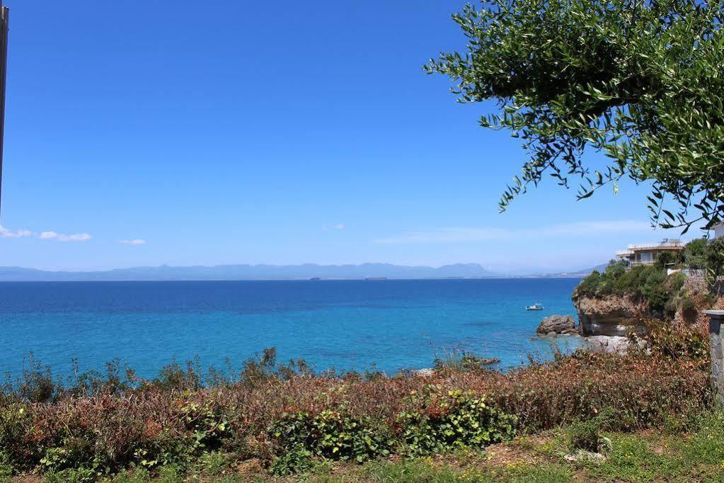 Avia Holiday Homes Esterno foto