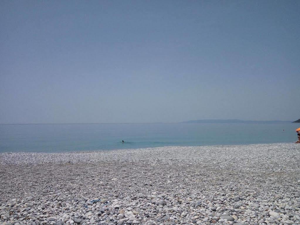 Avia Holiday Homes Esterno foto